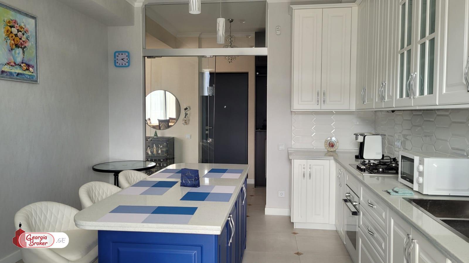 იყიდება ახალი გარემონტებული 5 ოთახიანი ბინა დომუსში, თამარაშვილზე